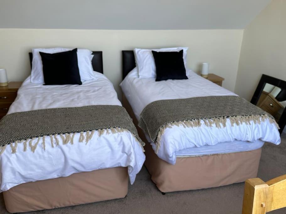 Offa'S Lodge Family Home Quiet Area With Sea Views Prestatyn Exterior photo